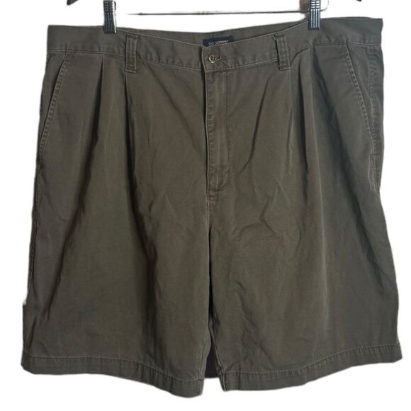 Dockers Other - Dockers Cadet Short Brown Khaki Shorts size 42